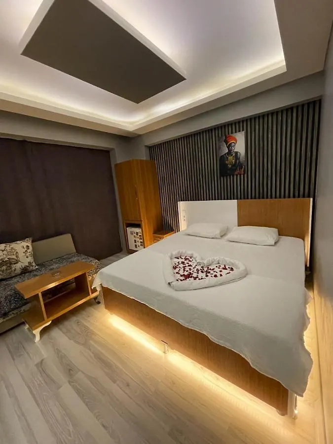 Seven Suit Izmir Apartment